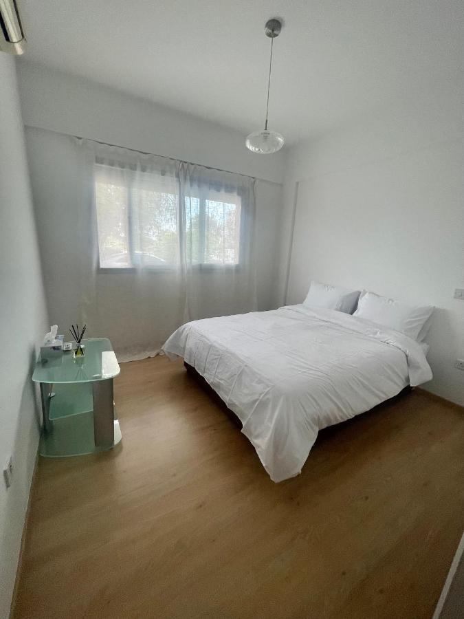 Amazing 2-Bedroom Apartment With Pool!! Лимасол Экстерьер фото