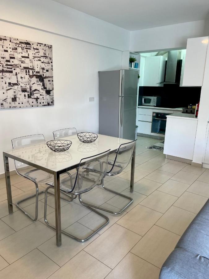 Amazing 2-Bedroom Apartment With Pool!! Лимасол Экстерьер фото