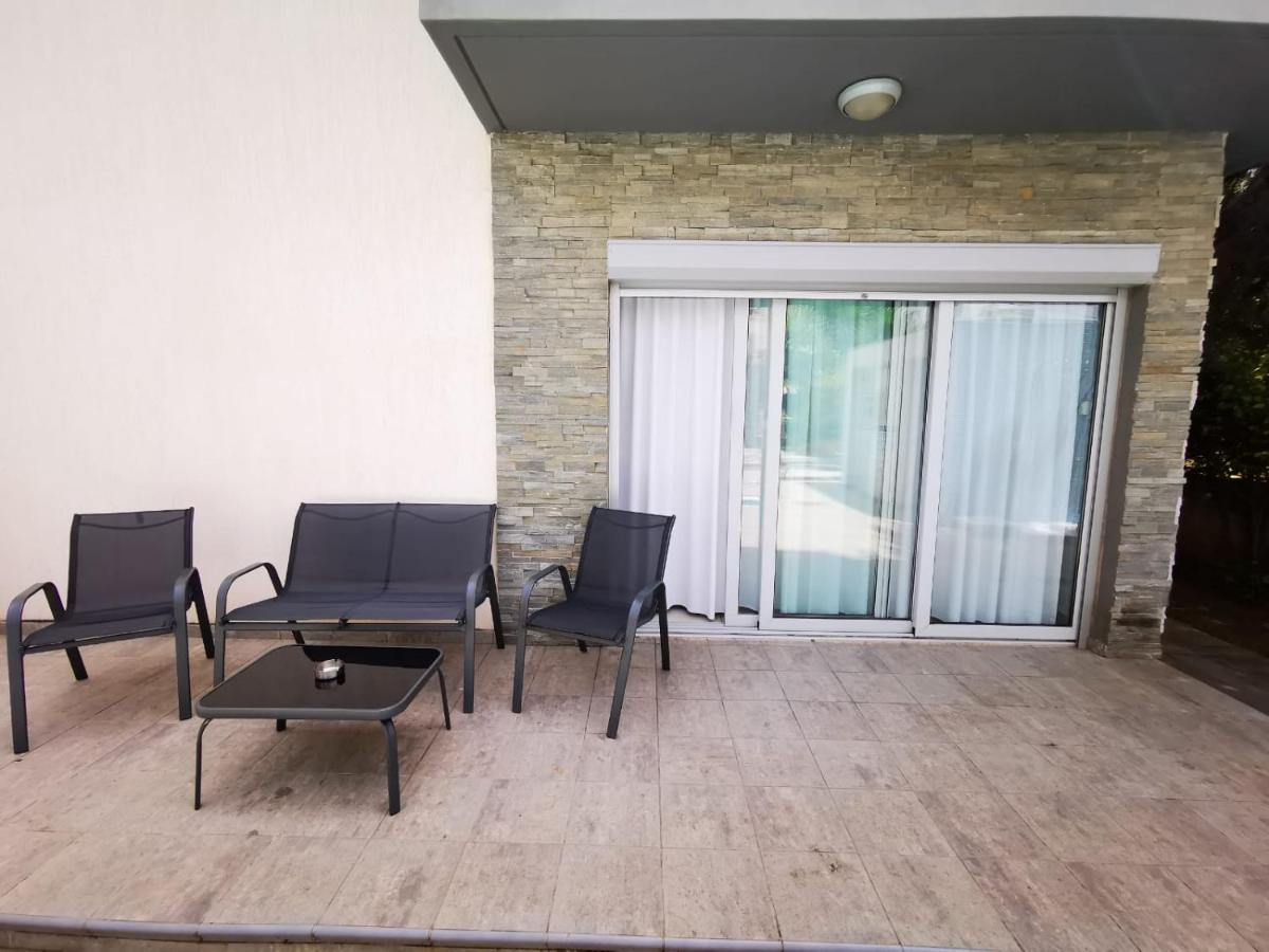 Amazing 2-Bedroom Apartment With Pool!! Лимасол Экстерьер фото